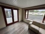 Casa Móvel "Chalet Wood Gray" 10,8 x 3,7m – Design Moderno com Bow Window e Entrada Dupla - Image 4