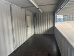 Contentor de 20 Pés Equipado "Bar Quiosque" – Portão a Gás e Isolamento (Cinzento Antracite) - Image 6