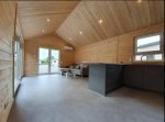 Casa Móvel "Reale I" 12x4m – Chalet Residencial com 3 Quartos (Acabamentos em Madeira & Design Moderno) - Image 6