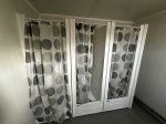 Contentor Sanitário 20 Pés Usado (6x2,4m) – Bloco de 6 Chuveiros com Caldeira de 300L e Lavandaria - Image 5