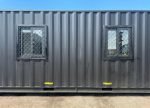 Casa Contentor 40 Pés HC (High Cube) – Alojamento 12m "Black Edition" com Cozinha e Casa de Banho (Novo) - Image 11